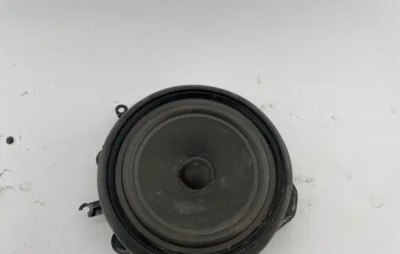 Audi A4 S4 B7 8E 8H Front door speaker 8E0035411