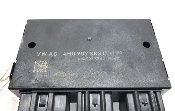 Audi A8 S8 D4 4H Tow bar trailer control unit/module 4H0907383C