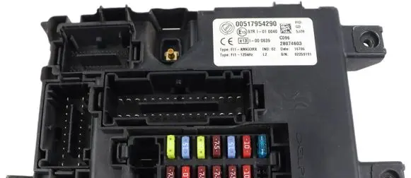 Fiat Punto (188) Fuse module 00517954290 28074603 97RI010040