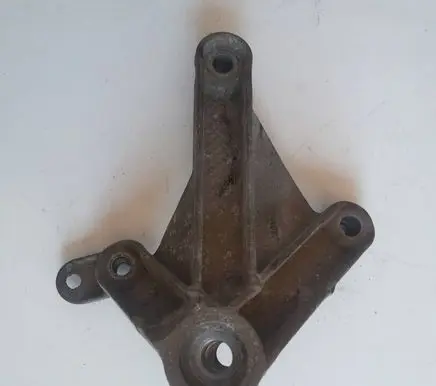 Renault Scenic II - Grand scenic II Engine mounting bracket 8200043084