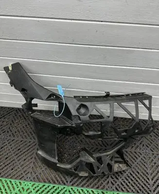 BMW 3 G20 G21 Front bumper mounting bracket 7422248