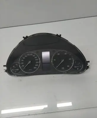 Mercedes-Benz C W203 Speedometer (instrument cluster) 110080266021 A2035401148 055996
