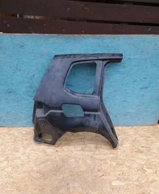 Volkswagen Touran III Fender end trim 5TA813392