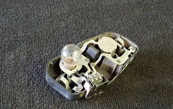 BMW 3 E46 Tail light bulb cover holder 230570R