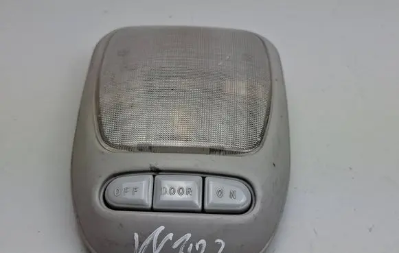 KIA Sportage Front seat light 0K20151300
