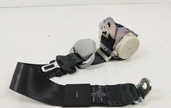 Rear seatbelt
