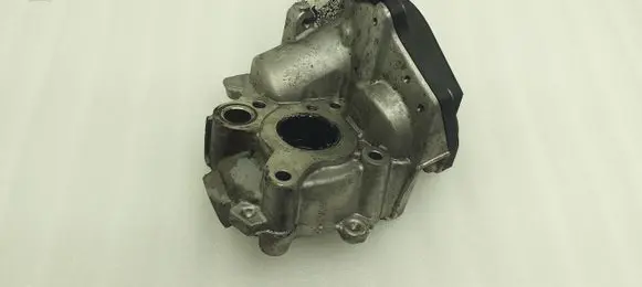 Mercedes-Benz B W246 W242 EGR valve A6511400460 A2C53418577
