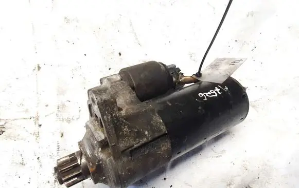 Volkswagen PASSAT B6 Starter motor