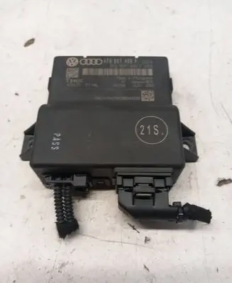 Audi A6 S6 C6 4F Gateway control module 4F0907468F