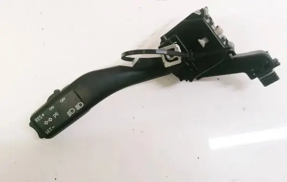 Volkswagen Golf V Indicator stalk 1K0953513A