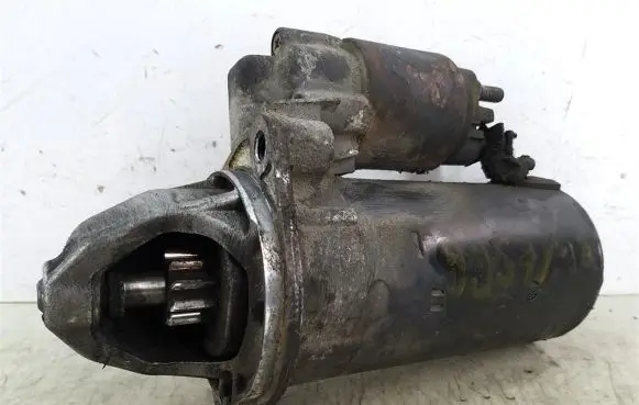 Mercedes-Benz Vito Viano W638 Starter motor 0041518901