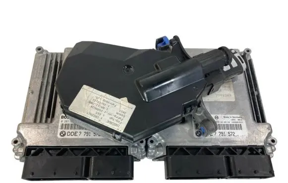 Engine ECU kit and lock set