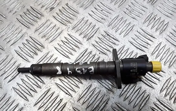 Land Rover Discovery Sport Fuel injector