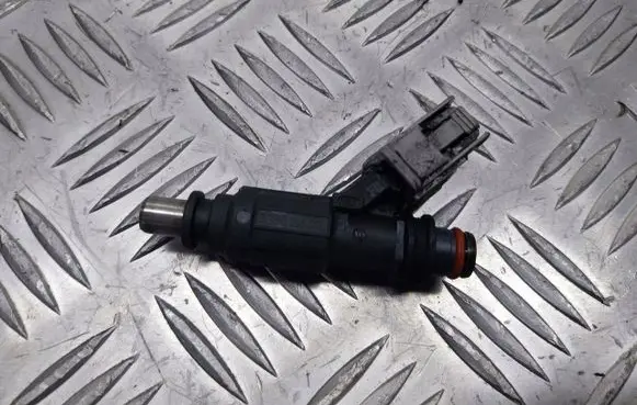 Toyota Corolla E110 Fuel injectors set 23250-0D030