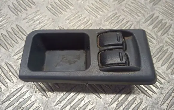 Daewoo Lanos Front door window switch trim 612W02970