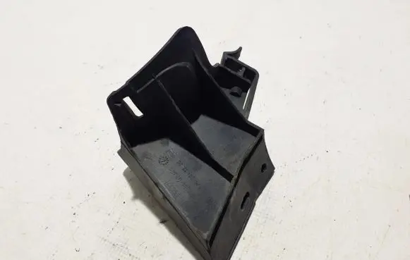 Mercedes-Benz Vito Viano W639 Other engine bay part A6395011320