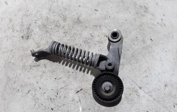 Mercedes-Benz CLA C117 X117 W117 Timing belt/chain tensioner A6512000570