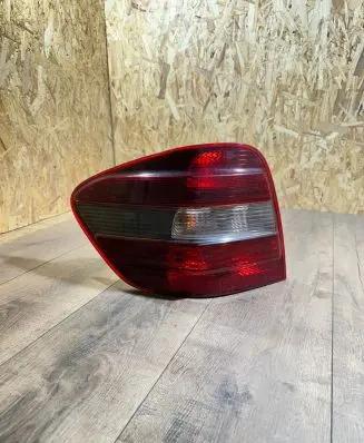 Mercedes-Benz ML W164 Rear/tail lights 404121L 404181L