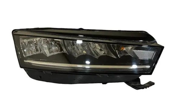 Skoda Octavia Mk4 Headlight/headlamp 5E4941016 LE18A6418 030111823200