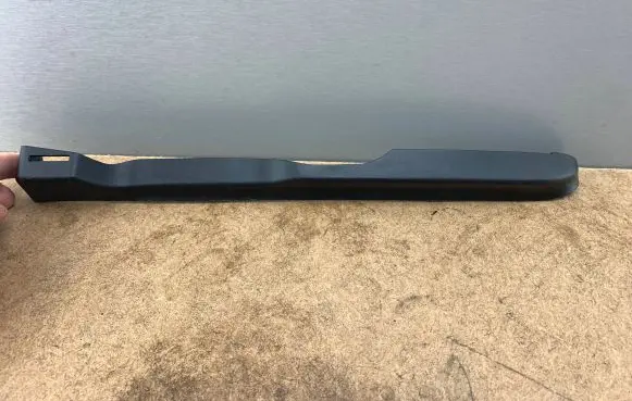 BMW 3 E46 Front passenger seat rail trim 8099172 52108226432 8226432