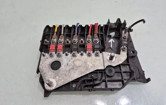 Ford Focus Positive wiring loom F1ET14K733