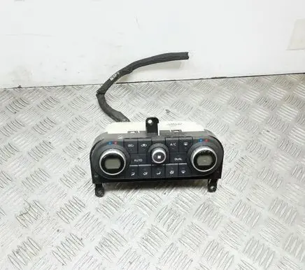 Nissan Qashqai Climate control unit 27500JD40B A02000A7703000