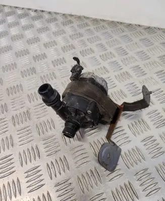 BMW X5 F15 Electric auxiliary coolant/water pump 8602021