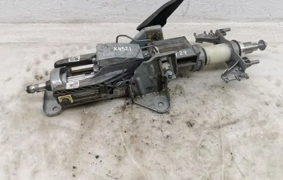 BMW 5 F10 F11 Steering wheel axle 6795346