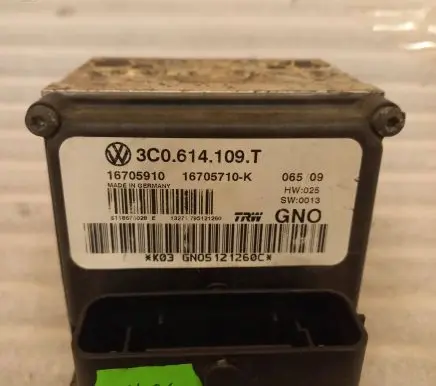 Volkswagen PASSAT B6 ABS Pump 3C0614109T