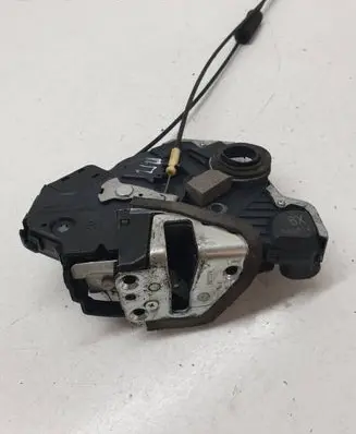 Suzuki Grand Vitara II Front door lock 6A0614