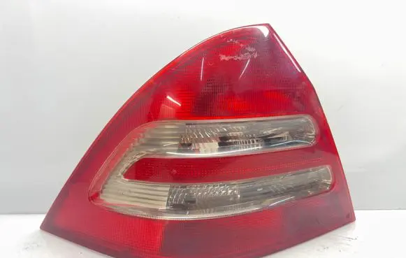 Mercedes-Benz C W203 Rear/tail lights 2038200164