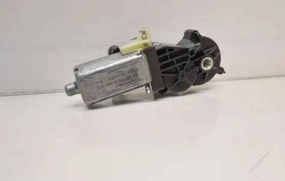 Chrysler 300 - 300C Seat adjustment motor 0390203213