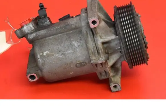 Dacia Dokker Air conditioning (A/C) compressor (pump) 926008367R
