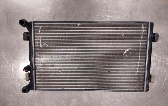 Audi TT Mk1 Coolant radiator 1J0121253AD