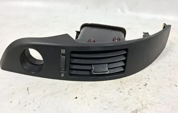 Toyota Corolla Verso AR10 Dash center air vent grill 5567064010 5568064020