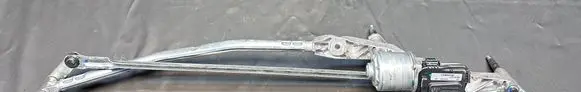 Mercedes-Benz C W206 Front wiper linkage and motor A2068206001 H92900S221901 1397225048