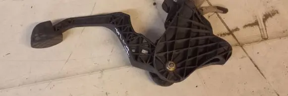 Clutch pedal