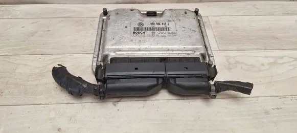 Seat Alhambra (Mk1) Engine control unit/module 038906019J 28SA4558 0281010216