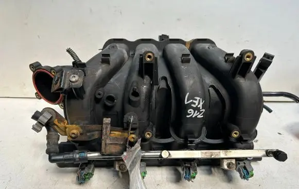 Opel Zafira B Intake manifold 55564931 55564930