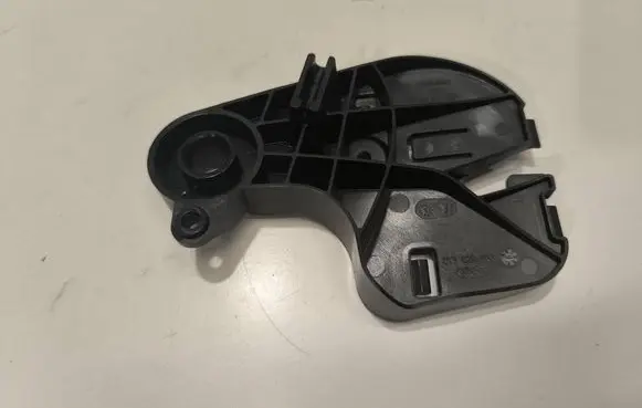 Audi A7 S7 4G Engine bonnet (hood) release handle 8T1823633