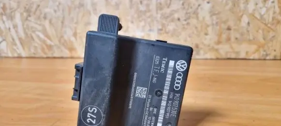 Volkswagen Touran I Gateway control module 1k0907530e