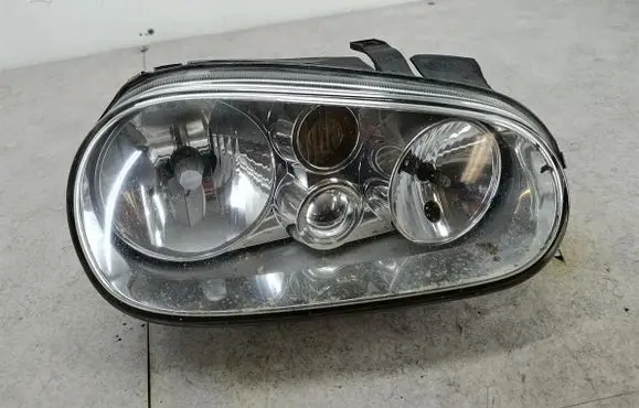 Volkswagen Golf IV Headlight/headlamp 