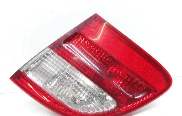 Mercedes-Benz E W211 Tailgate rear/tail lights A2118201464