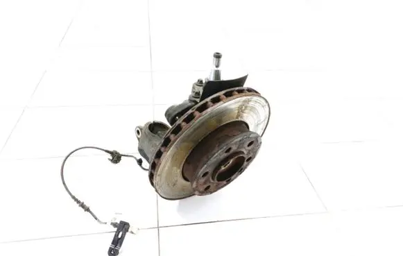 Mercedes-Benz Sprinter W907 W910 Front wheel hub