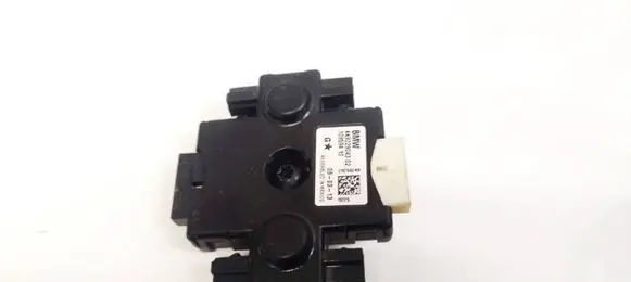 BMW 3 F30 F35 F31 Antenna control unit 10859410