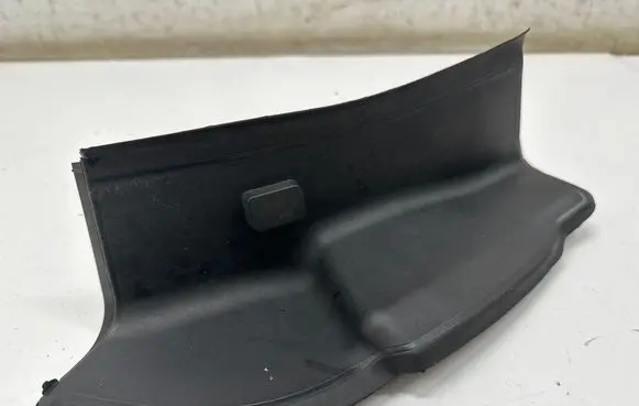 Mercedes-Benz GLE W167 Rear light trim A1676901601