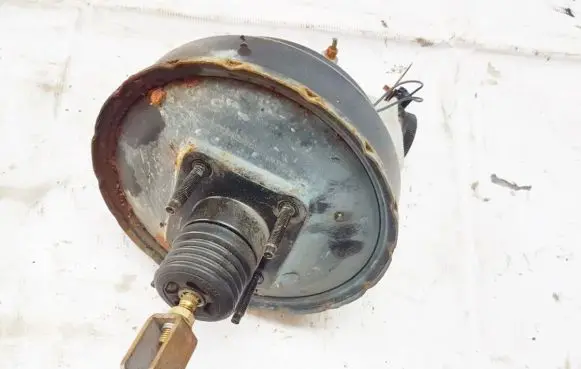 Mazda 626 Brake booster 86204816 862-04816