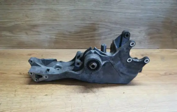 Generator/alternator bracket
