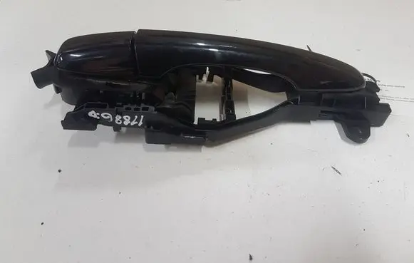 Volvo V40 Front door exterior handle 31276168 31276169 31276166