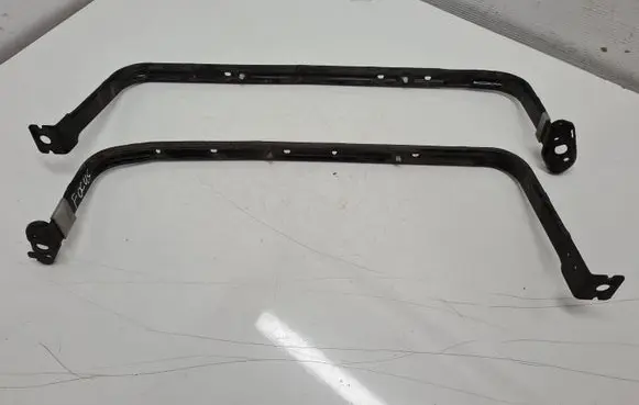 Ford Focus Fuel tank mounting bracket 
